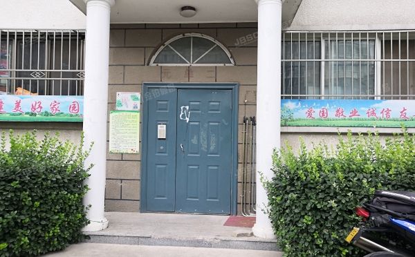 门头沟区  绿岛家园33号楼6层2-602号