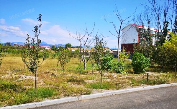 延庆区 井庄镇艾官营村西的土地使用权及地上建筑物（生辉凯旋）工业