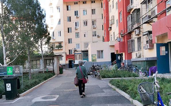 朝阳区 华严北里甲64号楼6层2单元601号