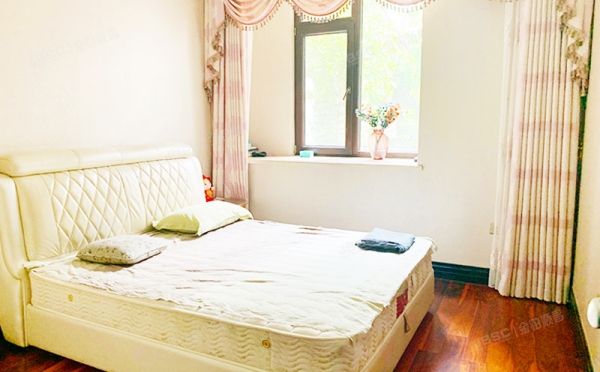 大兴区 宏旭路一号院28号楼-2层至2层101（鸿坤林语墅）