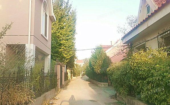 通州区 草寺500号二区26号楼1至2层（天鸿颐景别墅）