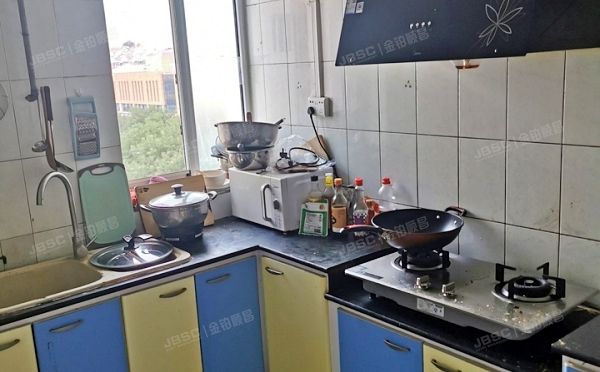 顺义区 双兴南区一号楼一单元六至七层601室