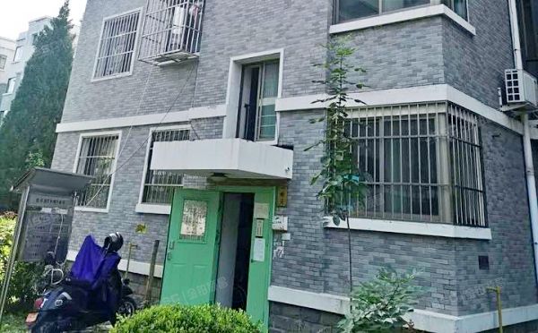 密云区 云秀花园牡丹园2幢3层1单元302室