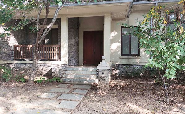 密云区 密溪路33号院2区33-1至2层2区33（君山别墅）