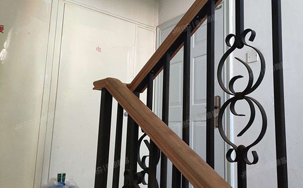 密云区 云秀花园牡丹园2幢3层1单元302室