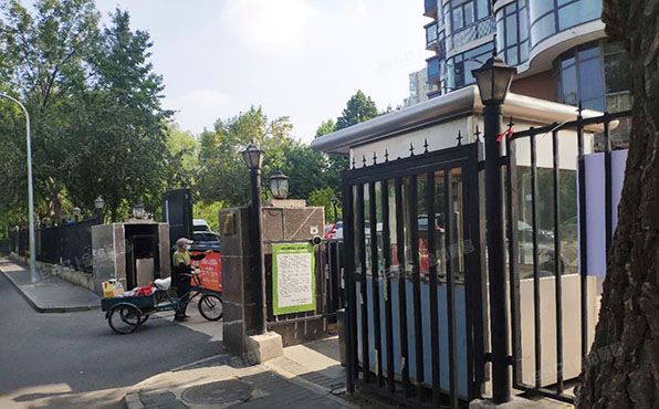 海淀区 半壁街南路18号2层A201（水岸名居）