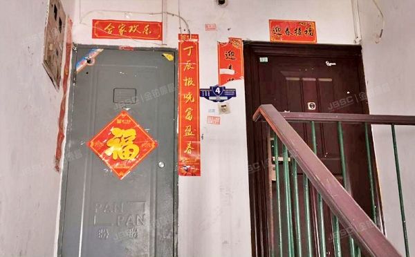 密云区 花园小区2号楼4层3单元402号