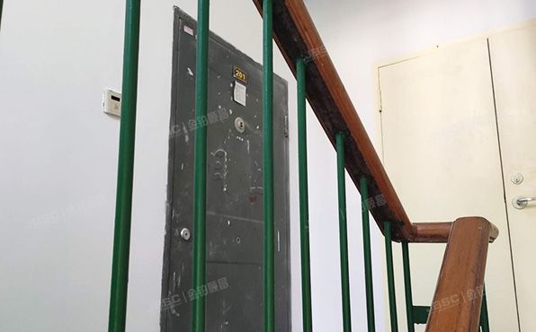 怀柔区 湖光小区33号院梅苑1号楼2单元201