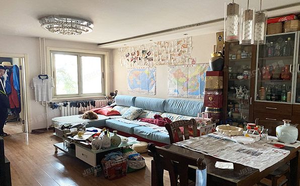 朝阳区 潘家园27号楼13层4单元1307号（濠景阁）