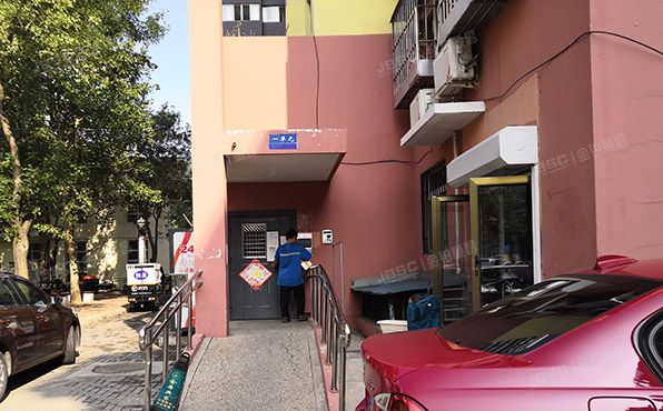 门头沟区 滨河西区皓月园5号楼6层1单元601号