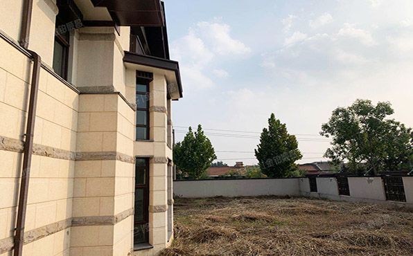 通州区 草寺500号院二区17号楼1至2层01（天鸿颐景别墅）