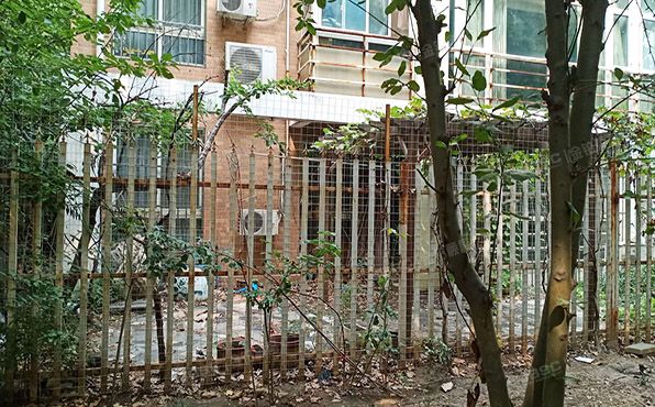 丰台区 镇国寺北街6号院4号楼1层2单元102（星河城夏季星空）