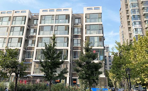 顺义区 双兴东区18号楼1层1单元102室（阳光水岸）