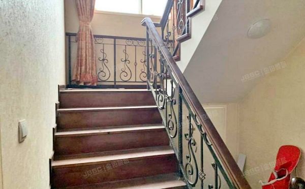 大兴区 康和园136号楼5至6层2单元502（原生墅）