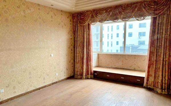 大兴区 康和园136号楼5至6层2单元502（原生墅）