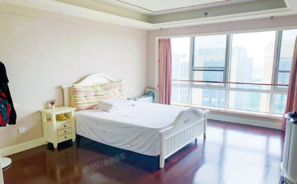 经济技术开发区文化园西路8号24号楼24层（林肯公园）