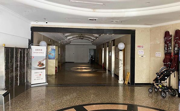 东城区 聚龙花园8号楼3层301至309号房产9套 办公