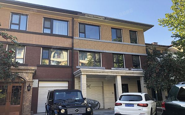 海淀区 万城华府玺园4号楼-1至3层011058、-011058号 别墅