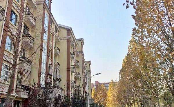 房山区 汇丰街4号院6号2层3单元202号（世界名园B区）