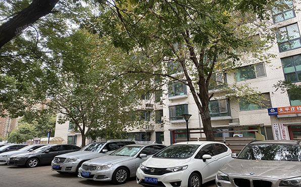 朝阳区 黄杉木店路188号院8号楼6层5单元702（阿曼寓所）