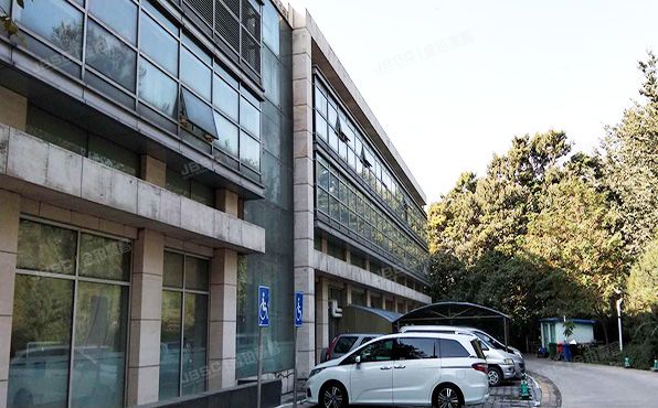 海淀区 东北旺西路8号中关村软件园10号楼 研发