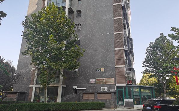 顺义区 裕龙花园三区4号楼1层1单元102室