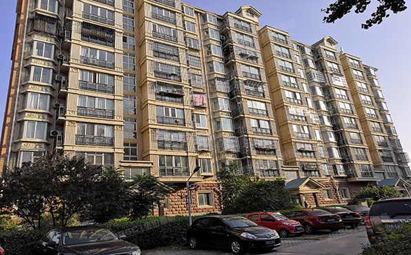 房山区-窦店镇 汇丰街3号院1号楼1单元902号（世界名园）