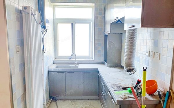 海淀区 三虎桥南路17号院二号楼三门303