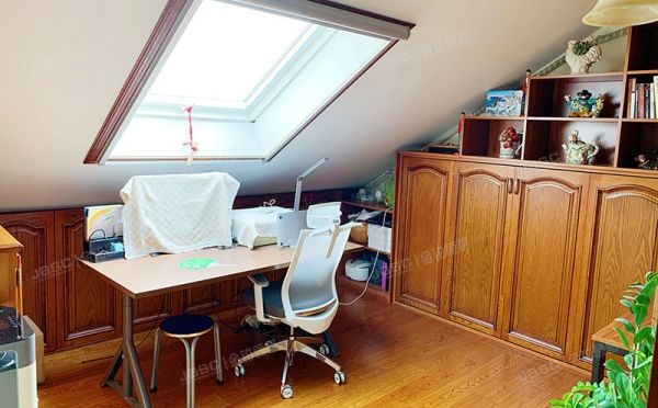 昌平区 顶秀青溪家园5号楼顶层复式