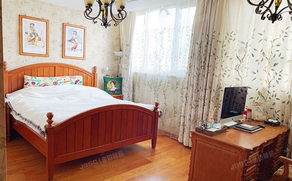 昌平区 顶秀青溪家园5号楼顶层复式