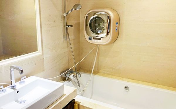 朝阳区 新东路8号院1号楼15层2单元1803（首开铂郡）