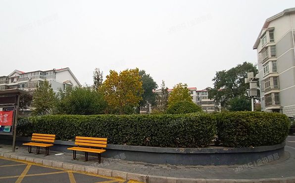 顺义区 龙府花园8号楼4层2单元402号