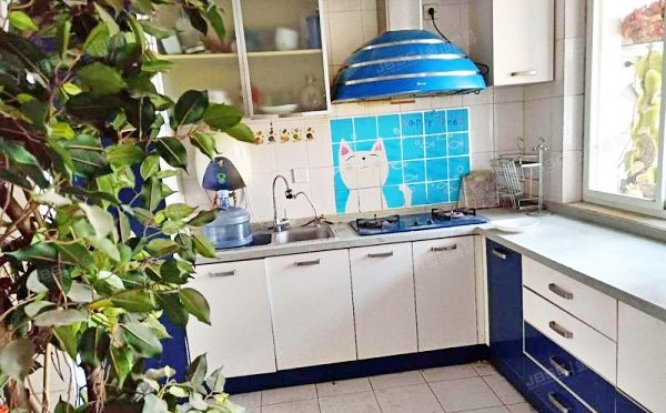 房山区-良乡 北潞春家园C4号楼4层304 经适房