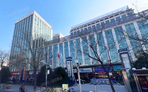 西城区 西直门外大街18号楼12层2单元1501室、1502室、1503室（金贸大厦）+8个车位