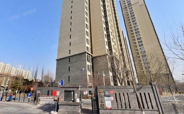 昌平区 龙域中路12号院3号24层一单元2401号（融泽嘉园）经适房管理