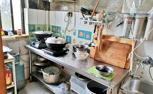 密云区 阳光街773幢1至3层4 商业