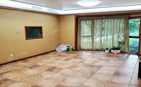 海淀区  临枫嘉园北里10号楼1层B单元102号（四季香山）