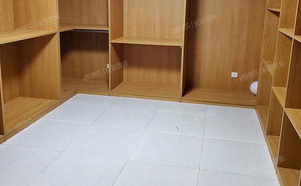 海淀区  临枫嘉园北里10号楼1层B单元102号（四季香山）