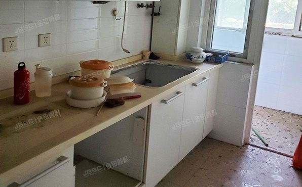 东城区  东扬威街1号楼1层104号（民安小区）