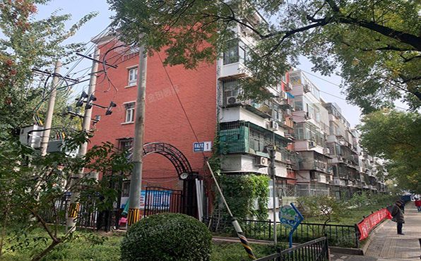 海淀区   甘家口街道阜成路北1号楼4层一单元10号（甘东社区）