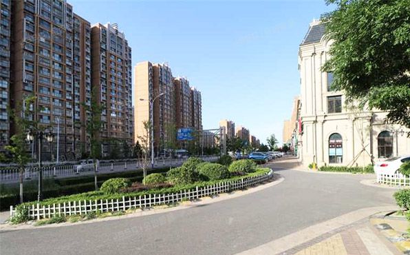 昌平区  延秋园四区32号楼-1至3层103号（中海尚湖世家）