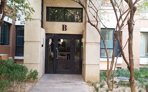 海淀区  临枫嘉园北里10号楼1层B单元102号（四季香山）