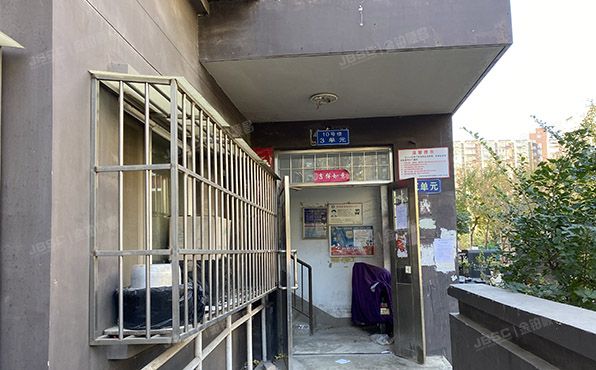 丰台区  槐房西路316号院10号楼6层3单元601号（南庭新苑北区）按经适房管理