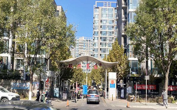 顺义区  双兴东区28号楼4层3单元401（阳光水岸）