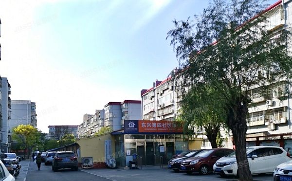 顺义区 东兴小区14号楼4层三单元402（东兴第一社区）