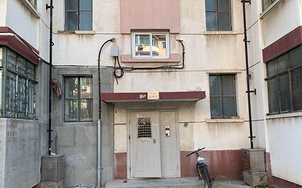 海淀区   环山村621所生活区四区56号楼4门10号（环山村小区）