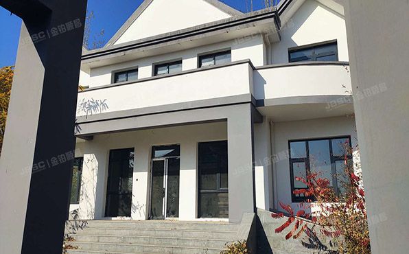 延庆区-张山营镇 龙聚山庄龙聚西北区16号1至2层 别墅