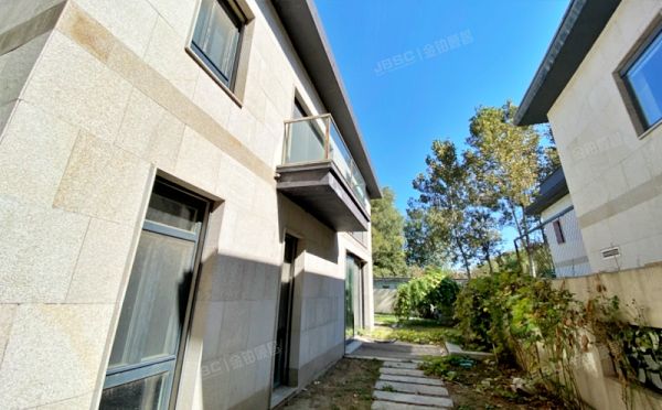 顺义区 万万树花园二区5号楼-1至2层101（MOMA万万树）别墅