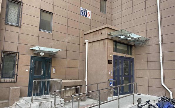 朝阳区 大黄庄西路3号院6号楼14层3单元1402号（金隅汇星苑）自住型商品房