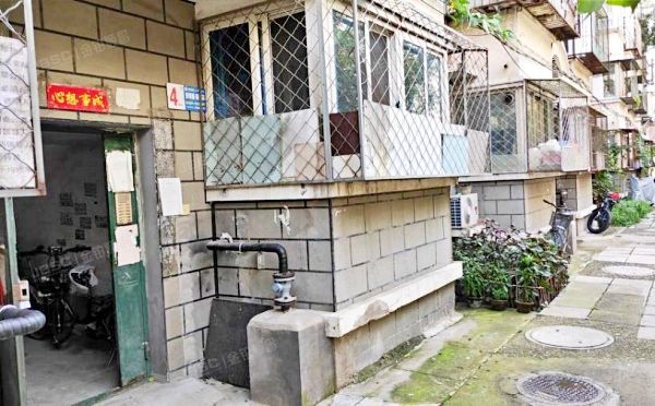 房山区-长阳镇 长龙苑44号楼4层4单元401（长龙苑）